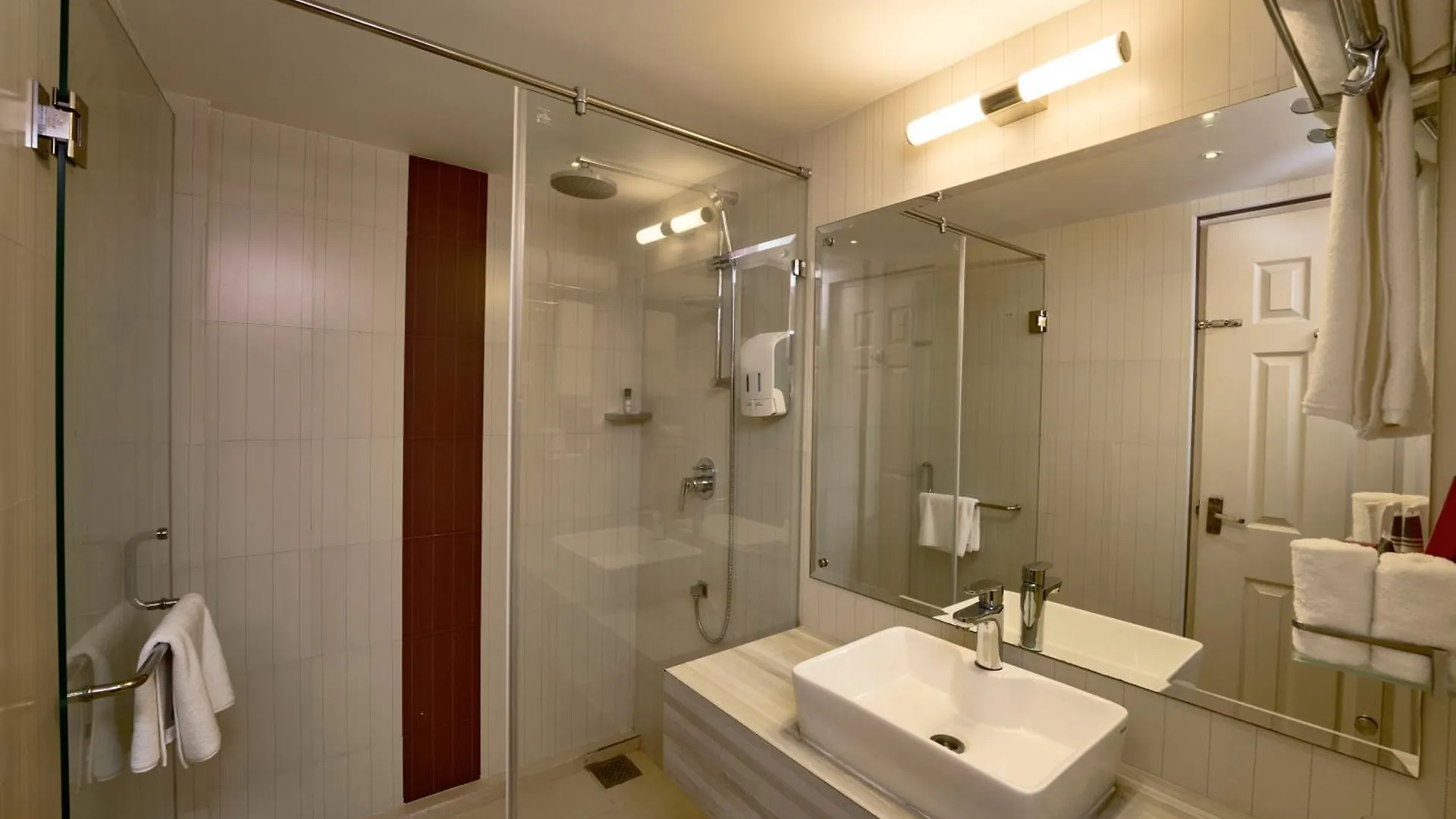 Noah Sky Suites Kochi
